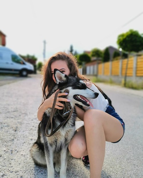 Emília- petsitter Budapest or Pet nanny for dogs cats 