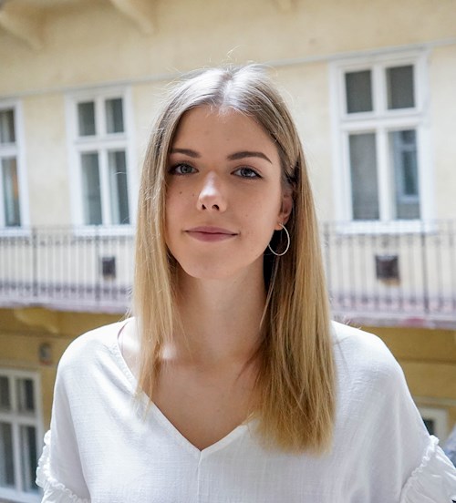 Ági- petsitter Budapest vagy Állat szitter a kutyák cicák