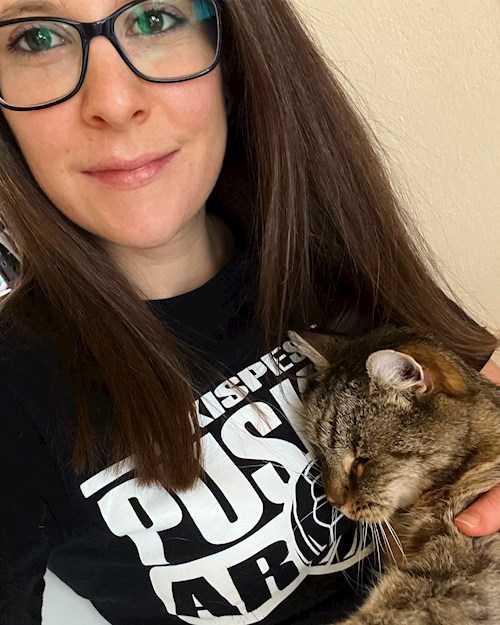 Diána- petsitter Budapest or Pet nanny for dogs cats