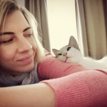 thumbnail petsitter Budapest or pet nanny for dogs cats