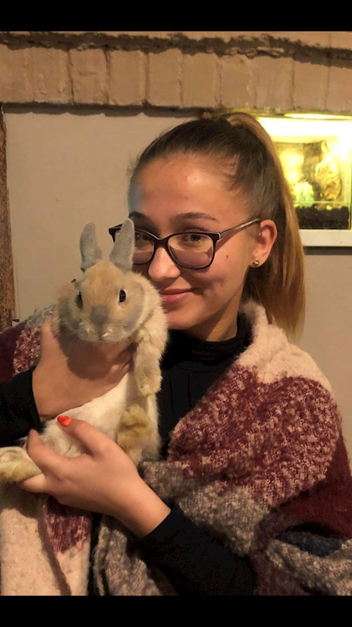 Adrienn- petsitter Budapest or Pet nanny for dogs cats