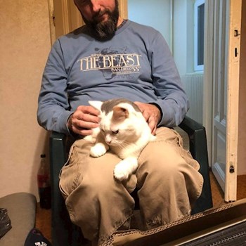 thumbnail petsitter Budapest or pet nanny for dogs cats