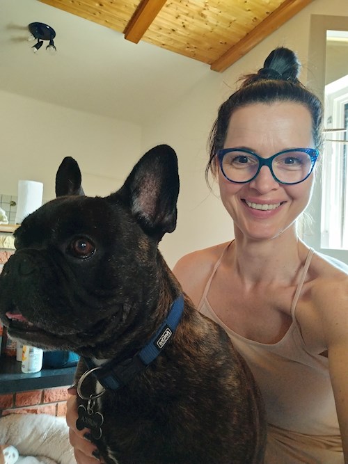 Brigi- petsitter Budapest or Pet nanny for dogs cats