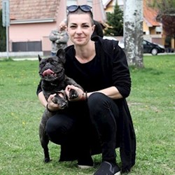 Izsák - pet sitter dogs Budapest