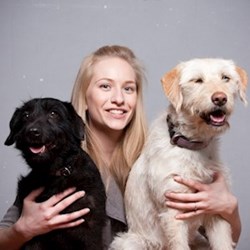 Jeannette - pet sitter dogs 