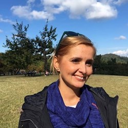 Kata - pet sitter cats dogs Budapest