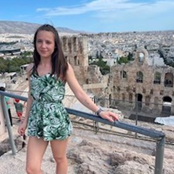 Kollár - pet sitter cats dogs Budapest